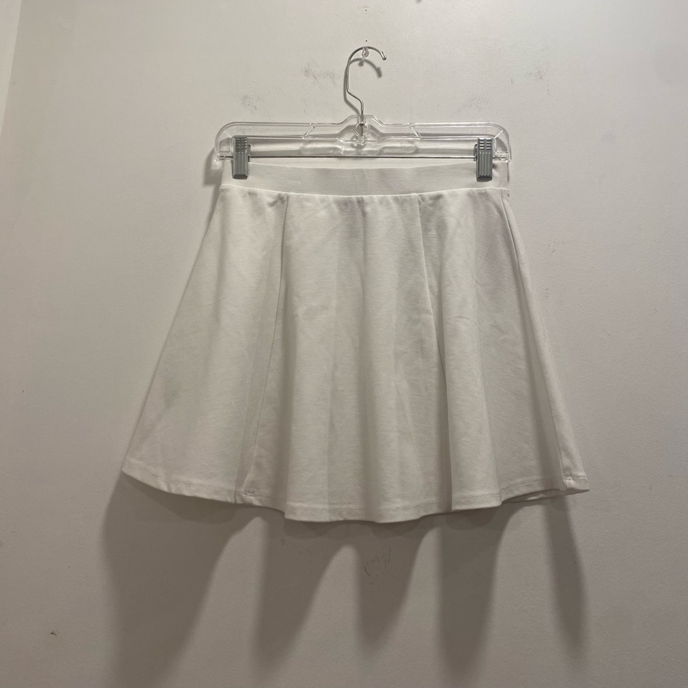 Pleated skirt